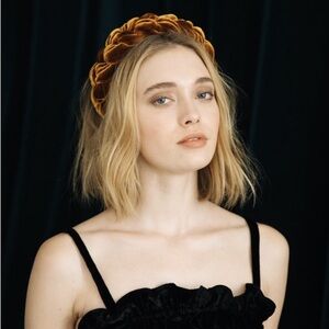 JENNIFER BEHR LORELAI VELVET HEADBAND